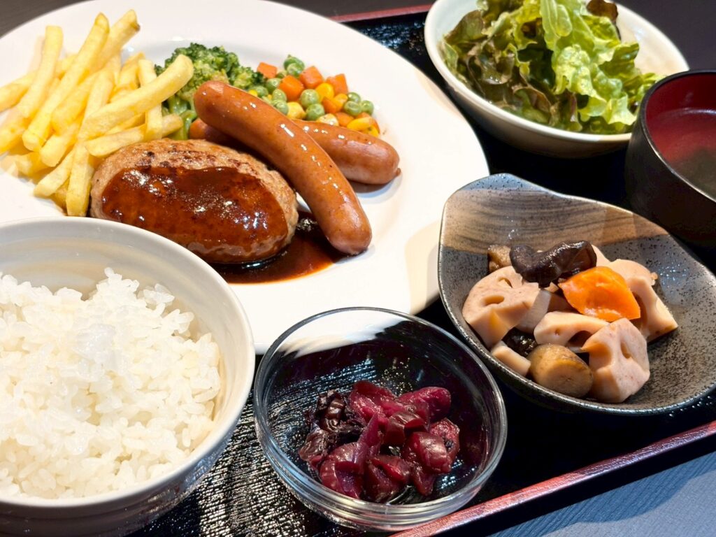 ハンバーグ定食